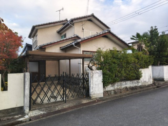 カーポート付き駐車スペース