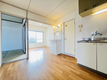 【居間・リビング】