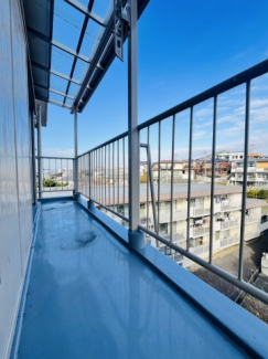 【バルコニー】