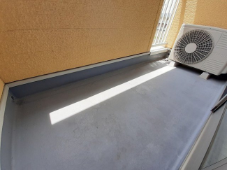 【バルコニー】