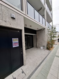 【エントランス】