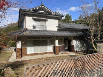 落ち着いた雰囲気の外観です