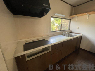 もちろんシステムキッチンです。（コンロは附属していません）