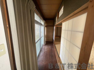 明るい室内です