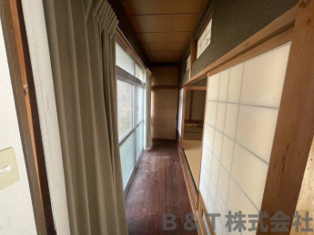 明るい室内です