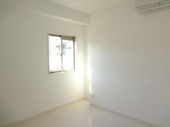 ＴＲＥＮＴＥ　ＬＵＭＩＥＲＥの画像