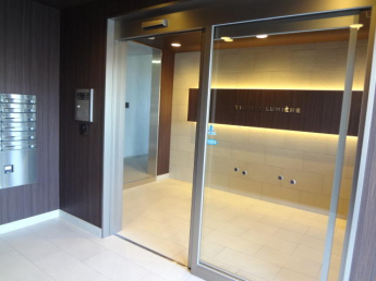 ＴＲＥＮＴＥ　ＬＵＭＩＥＲＥの画像