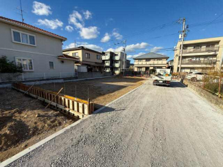 南北に長い地形のため、日当たりも確保しやすい立地となっていま