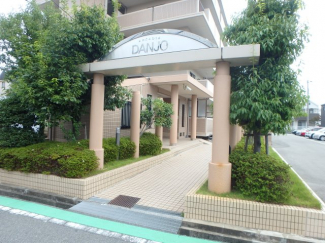 毎日通るエントランスはこのようになっています