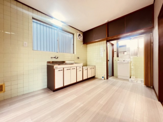 【居間・リビング】