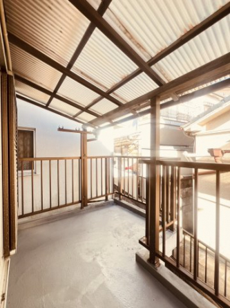 【バルコニー】