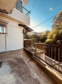 【バルコニー】