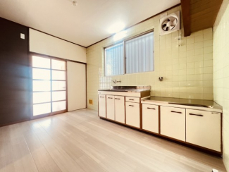 【居間・リビング】