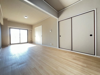 【居間・リビング】