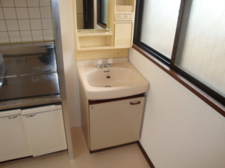 【洗面所】