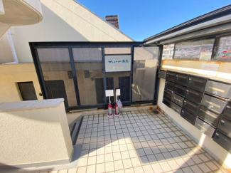 【エントランス】