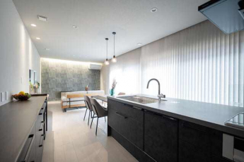 新居浜市政枝町１丁目の新築一戸建ての画像