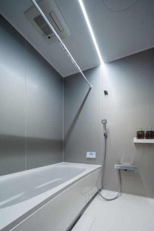 新居浜市政枝町１丁目の新築一戸建ての画像