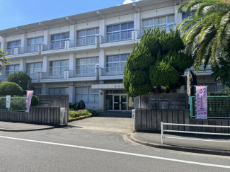 西条市立壬生川小学校まで220m