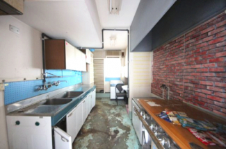 業務用サイズのキッチン