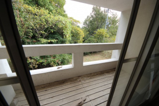 各部屋にバルコニーがあります