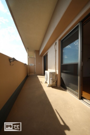 【バルコニー】