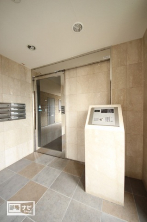 【エントランス】