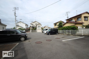【駐車場】