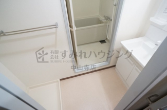 参考、同建物・同間取りの号室