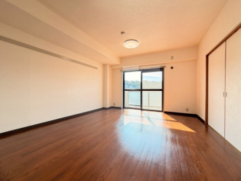 【居間・リビング】