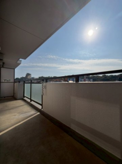 【バルコニー】