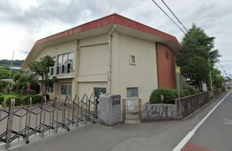 砥部町立宮内小学校まで1000m