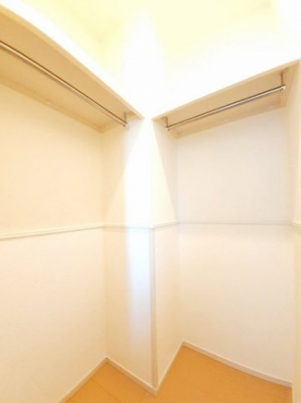 たっぷりとした収納スペースです