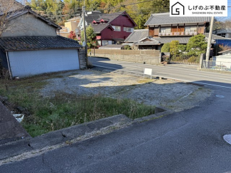 駐車場や資材置き場にオススメ！
平坦・更地
約17坪