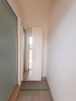 明るい玄関です