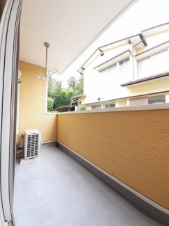 陽当たり良好なバルコニーです