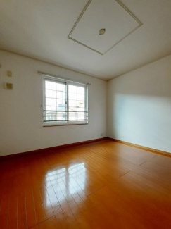 明るい室内です