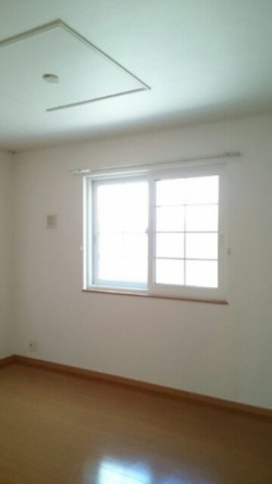 内装は落ち着いています