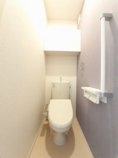 清潔感のあるトイレです