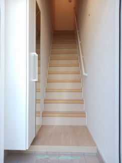 明るい玄関です