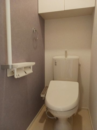 清潔感のあるトイレです
