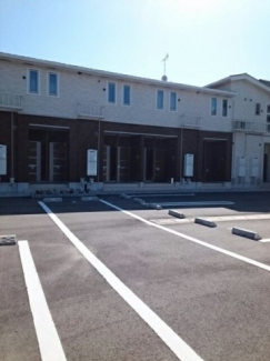 車をお持ちの方に嬉しい駐車場付きの物件です