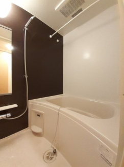 コンパクトで使いやすいお風呂です