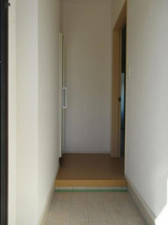 落ち着いた玄関です