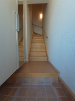 シンプルで使いやすい玄関です