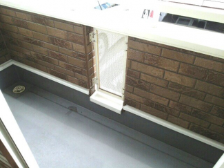 お洗濯にも便利なバルコニー付き