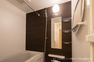 日々の疲れを癒すお風呂付です