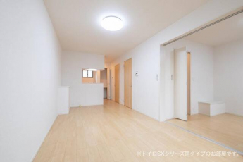 明るい色調の室内です