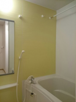 ゆったり過ごせるお風呂です