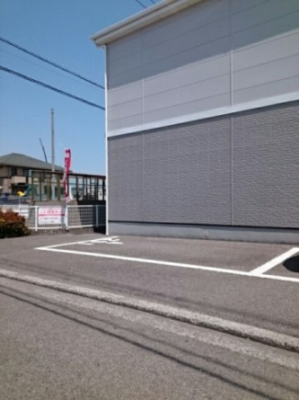 駐車場に車を止められます